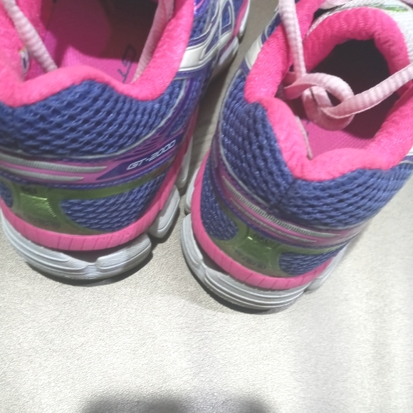 Asics Gt 2000 Athletic Running-Walking Shoes - Picture 6 of 9